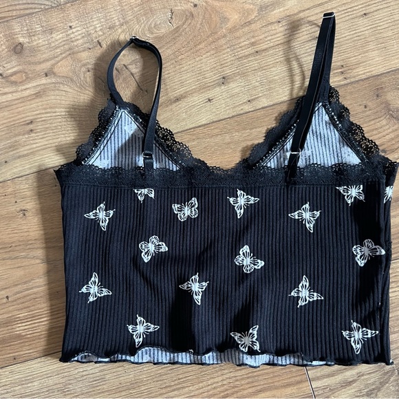 H&M Butterfly Crop Top - Picture 2 of 3